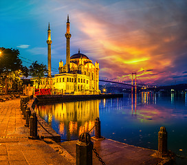 Image showing Ortakoy Mosque at night