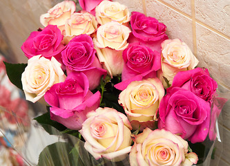 Image showing Pink faded roses bouquet