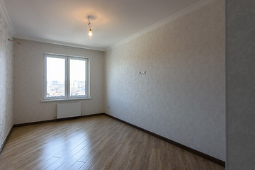 Image showing The interior of a rectangular rectangular bedroom without furniture