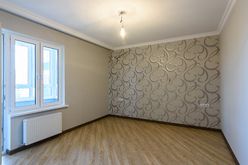 Image showing The interior of an empty, freshly renovated room in a new building without furniture