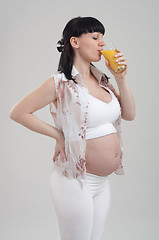 Image showing Pregnant woman and healthy food