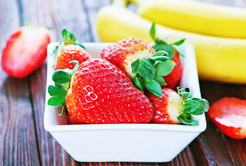 Image showing banana and strawberry