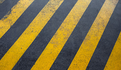 Image showing Yellow and black stripes