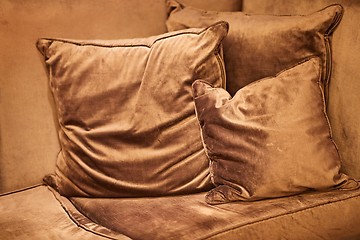 Image showing Couch with pillows