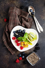 Image showing porridge with berries