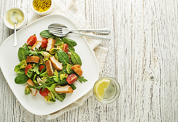 Image showing Fried chicken salad