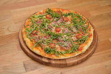 Image showing Big Arugula Pizza