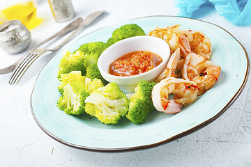 Image showing fried shrimps with broccoli