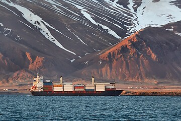 Image showing Container ship in Iceland