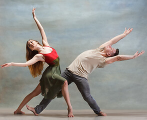 Image showing Two people dancing