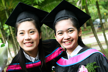 Image showing University graduates