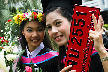 Image showing University graduates