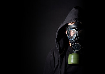 Image showing Man in a gas mask