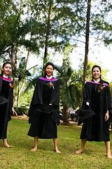 Image showing University graduates