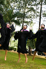 Image showing University graduates