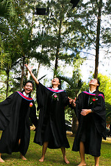 Image showing University graduates