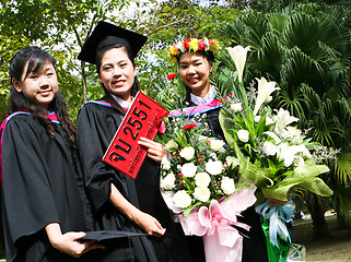 Image showing University graduates