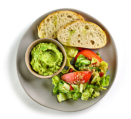 Image showing plate of salad and guacamole