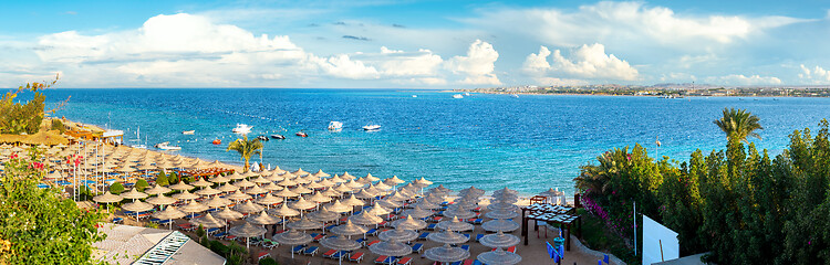 Image showing Beach in overlooking Sea