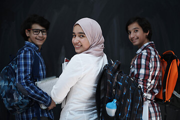 Image showing Arab teenagers group