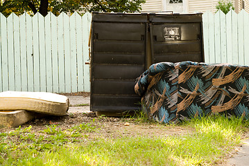 Image showing Garbage Couch