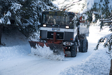 Image showing snow truck