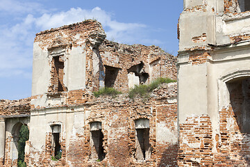 Image showing Ruins of a wall