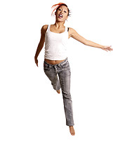 Image showing junge Frau springt | young woman jumps