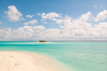 Image showing Picture perfect beach and turquoise lagoon on small tropical island on Maldives