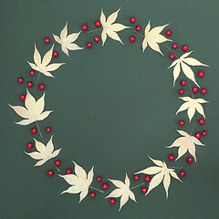 Image showing Acer Leaf and Berry Wreath