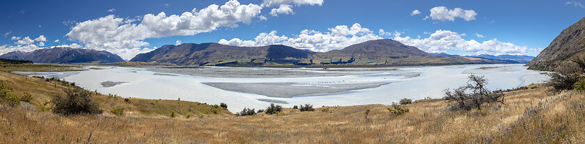 Image showing Rakaia River scenery in south New Zealand