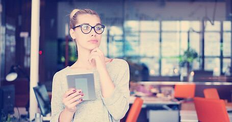 Image showing Businesswoman using tablet