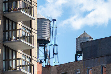 Image showing typical water tank on the roof of a building in New York City