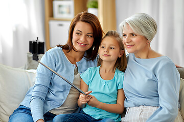 Image showing mother, daughter and grandmother taking selfie