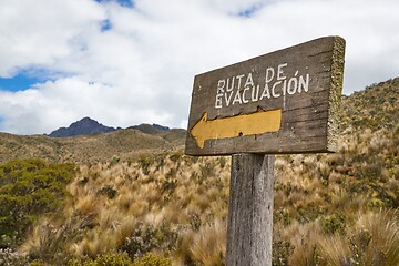 Image showing Emergency exit evacuation route sign