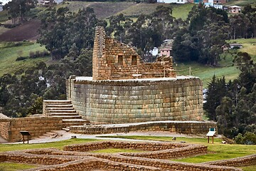 Image showing Ingapirca archeological ruins in Ecuador