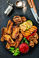 Image showing grilled vegetables and ribs