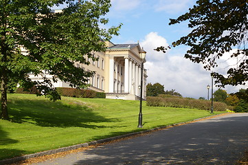 Image showing The royal palace in Oslo