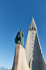 Image showing Leif Erikson Statue in front of Reykjavik cathedral