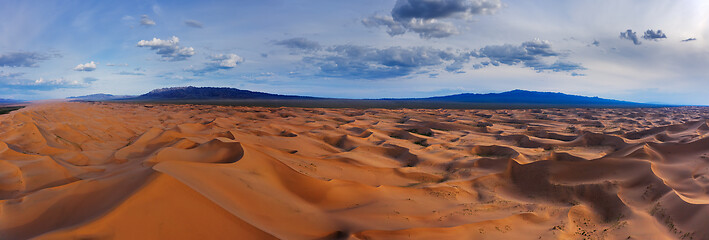 Image showing Sand dunes in Gobi Desert at sunset