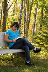 Image showing Girl Reading