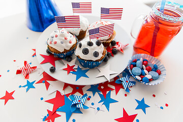 Image showing cupcakes with american flags on independence day