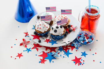 Image showing cupcakes with american flags on independence day