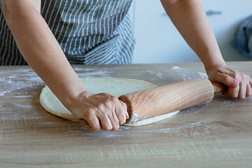 Image showing the yeast dough is rolled