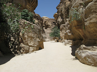 Image showing Mountains and desert in Petra