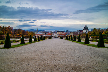 Image showing The main walking alley before Unteres Belvedere in Vienna on a background of cloudy sky.