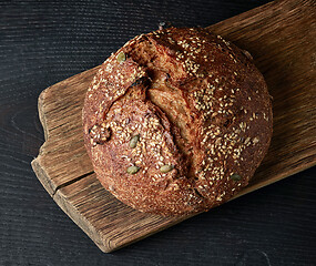 Image showing freshly baked bread loaf