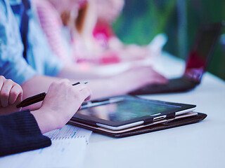 Image showing group of students study together in classroom