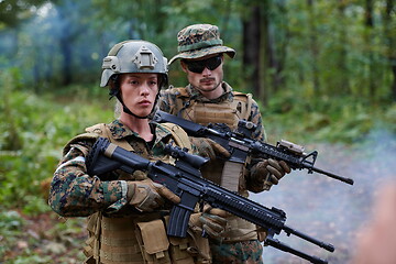 Image showing Soldier Woman as a Team Leader