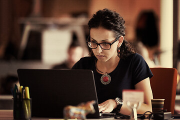 Image showing startup business, woman  working on laptop